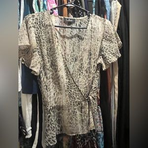 Lulus size large animal print top/blouse